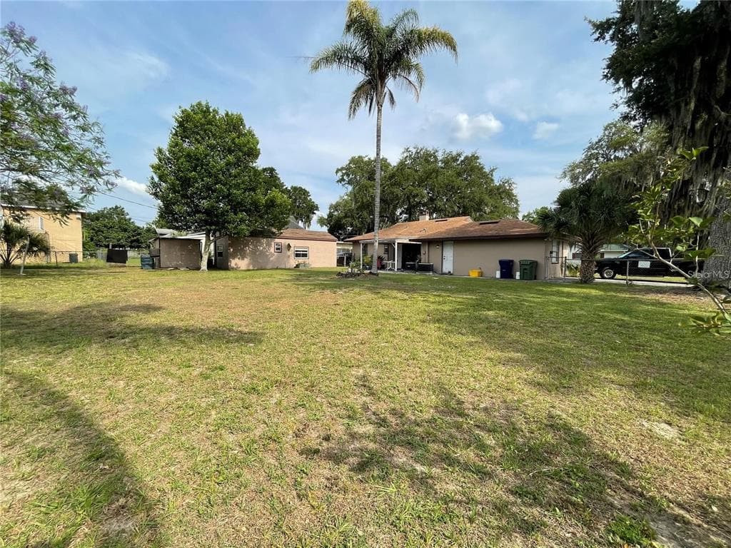 663 AVENUE J NW WINTER HAVEN, FL 33881
