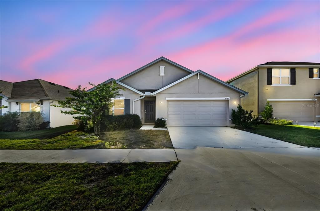 9210 SAPPHIRE CREEK PLACE TAMPA, FL 33637