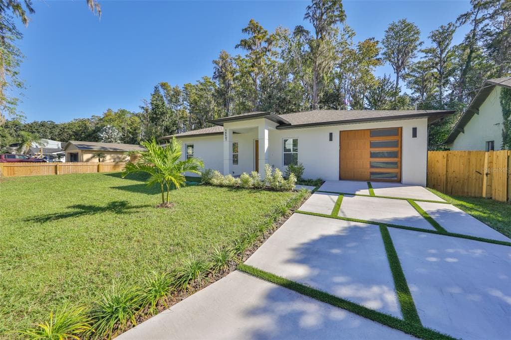 16407 LAKE BYRD DRIVE