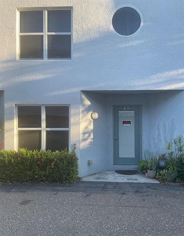 67 16TH STREET S ST PETERSBURG, FL 33705