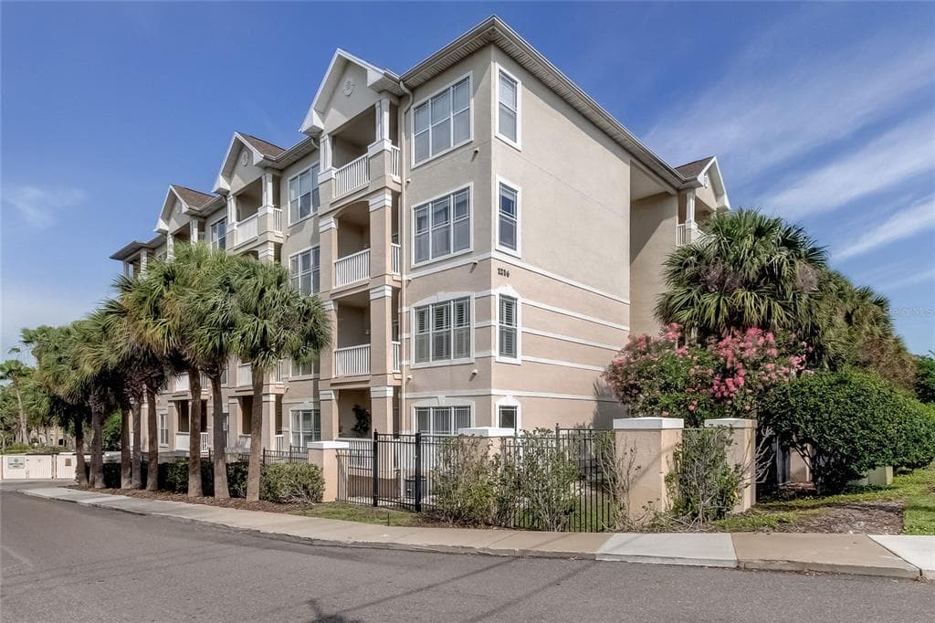 1216 S MISSOURI AVENUE UNIT 322 CLEARWATER, FL 33756