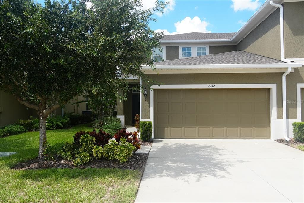 2212 LENNOX DALE LANE