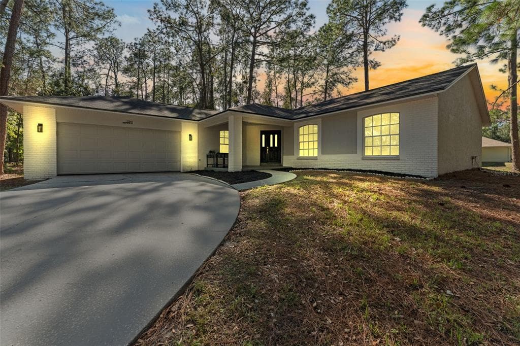 27944 GREEN WILLOW RUN WESLEY CHAPEL, FL 33544