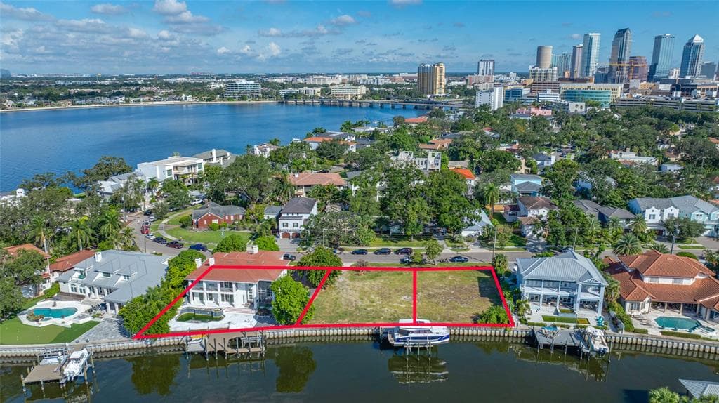 104 ADALIA AVENUE TAMPA, FL 33606