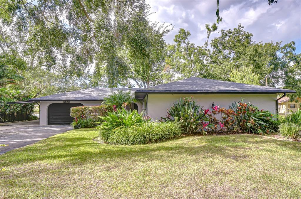 8120 N ALBANY AVENUE TAMPA, FL 33604