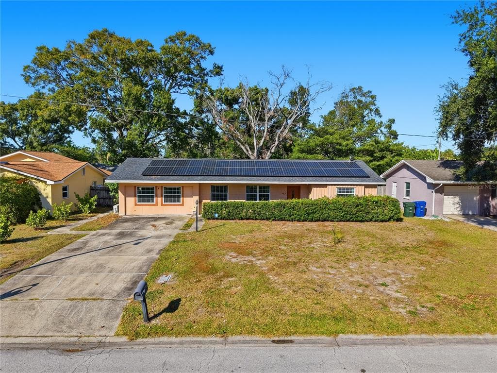 940 ORANGEVIEW DRIVE LARGO, FL 33778