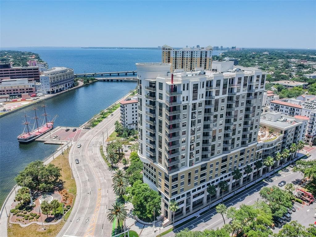 275 BAYSHORE BOULEVARD UNIT 905 TAMPA, FL 33606