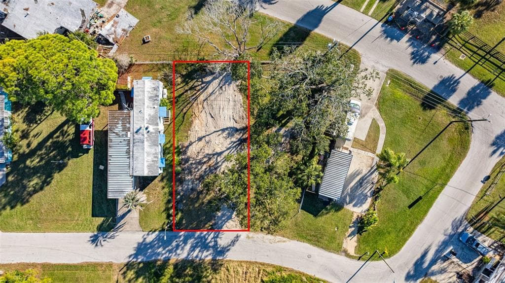 4836 SNUG HARBOR ROAD NEW PORT RICHEY, FL 34652