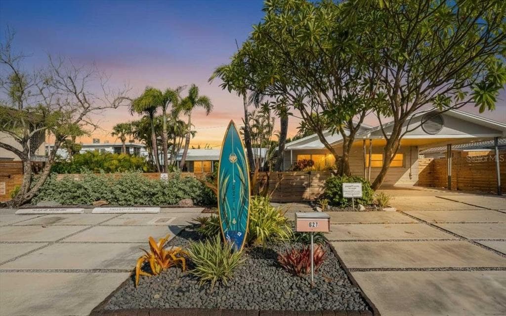 627 70TH AVENUE ST PETE BEACH, FL 33706