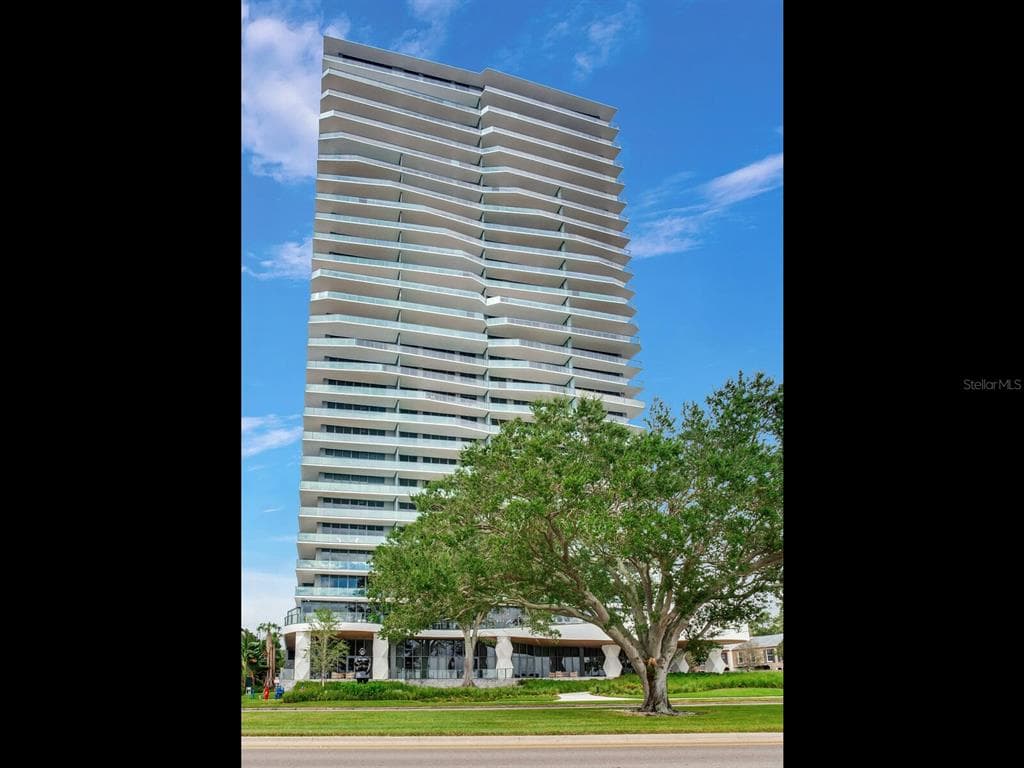 3101 W BAYSHORE BOULEVARD UNIT 804 TAMPA, FL 33629