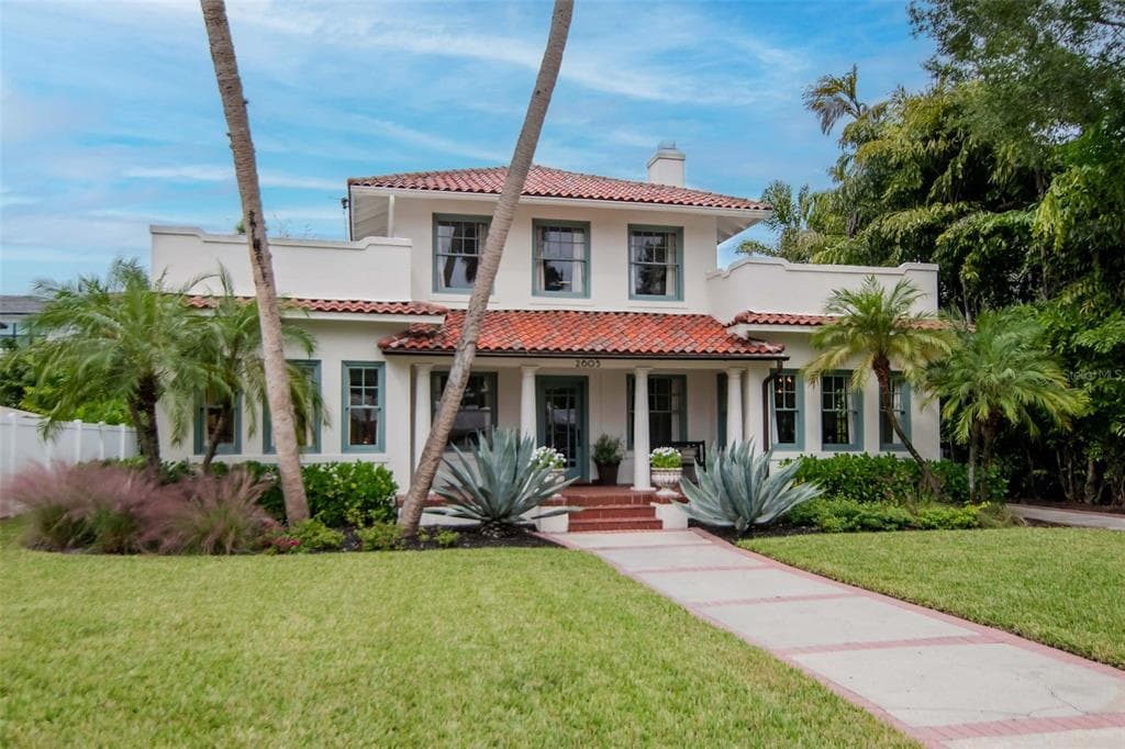 2605 S HAWTHORNE CIRCLE TAMPA, FL 33629