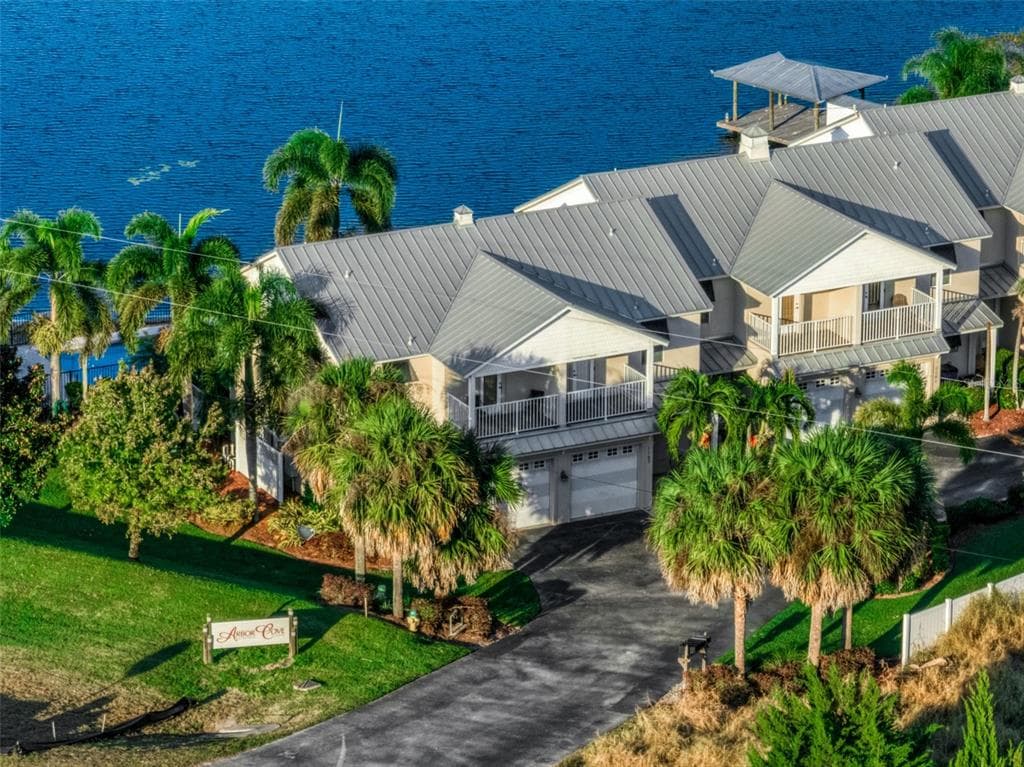 1163 US 27 S LAKE PLACID, FL 33852