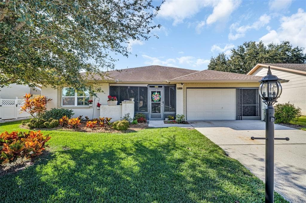 1222 GILLESPIE DRIVE PALM HARBOR, FL 34684