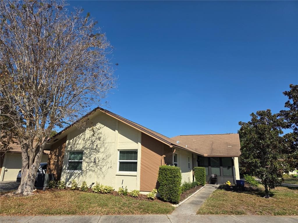 1342 STONEHAVEN LANE DUNEDIN, FL 34698