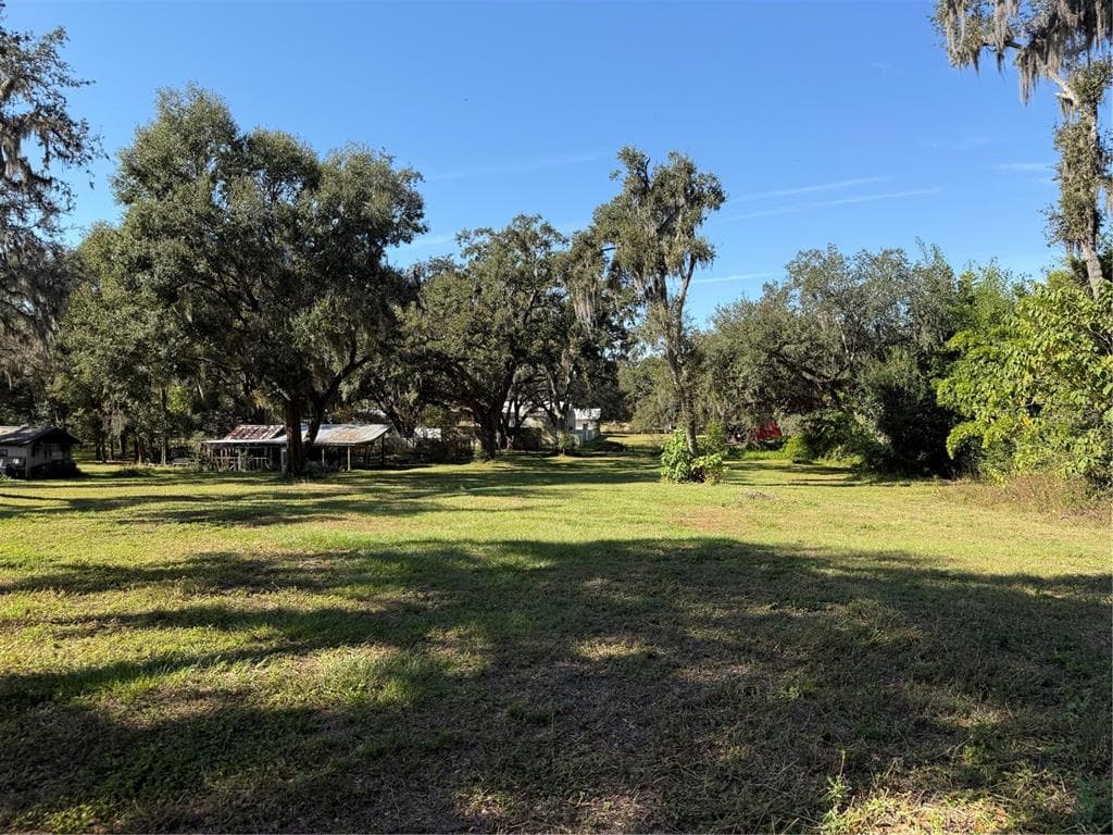 TRACT 6 WOODY LANE