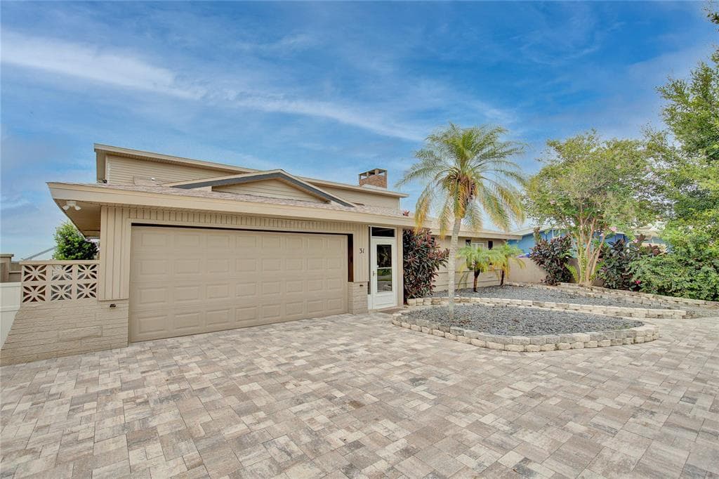 31 FRESHWATER DRIVE PALM HARBOR, FL 34684