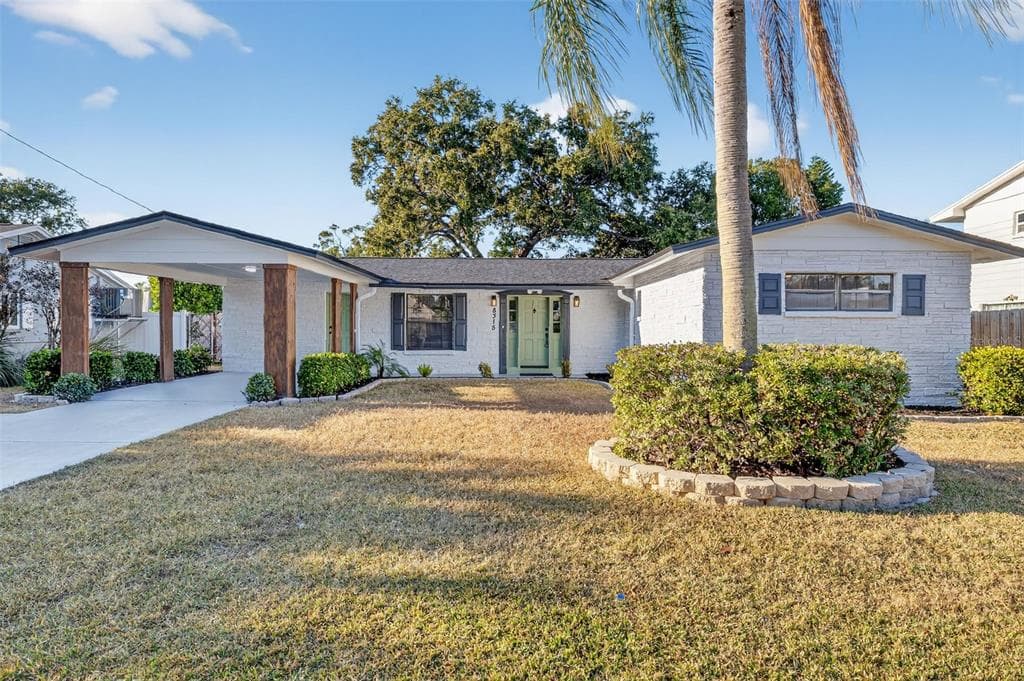 8315 MILLWOOD DRIVE TAMPA, FL 33615