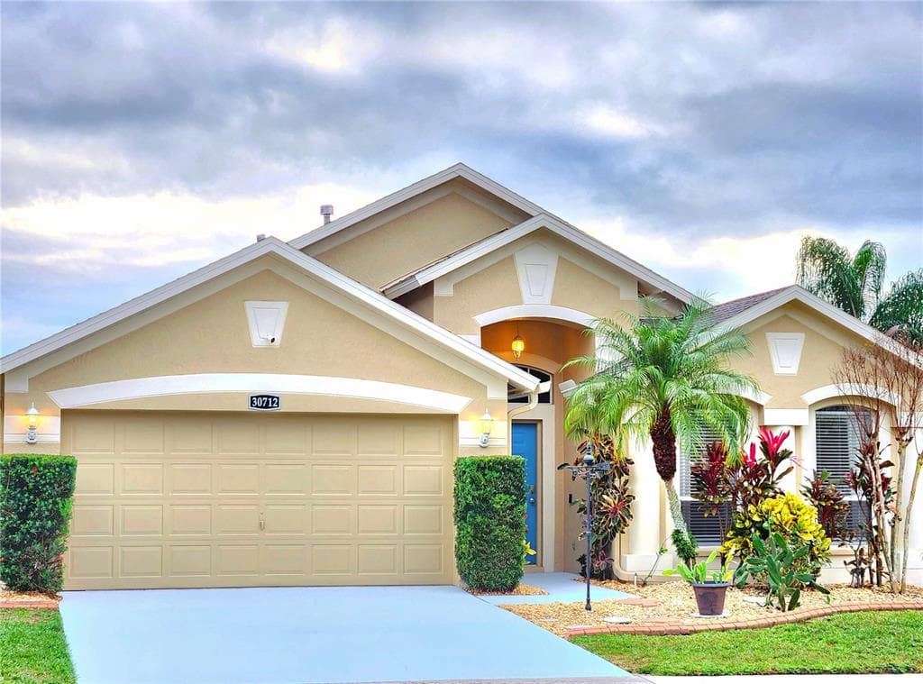 30712 TREMONT DRIVE WESLEY CHAPEL, FL 33543