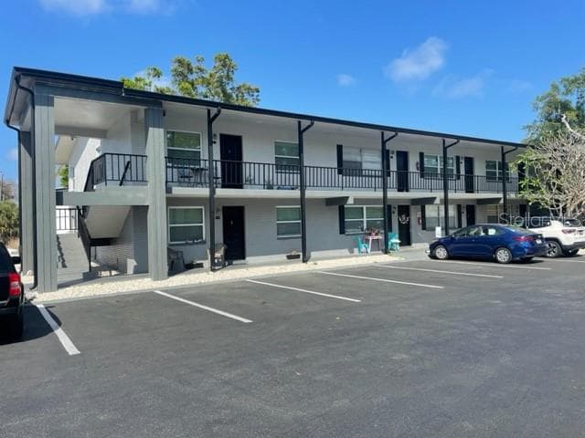 675 INDIAN ROCKS ROAD N UNIT 207D BELLEAIR BLUFFS, FL 33770