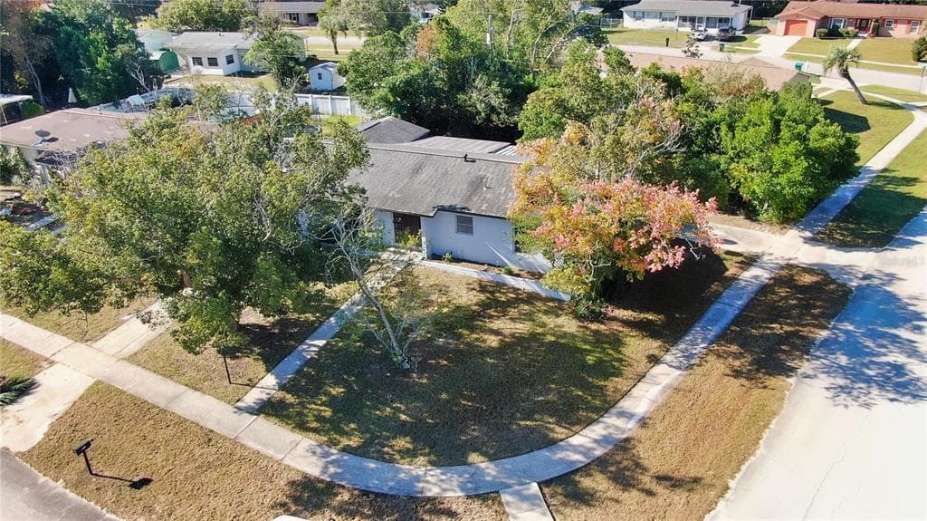1144 GERONA AVENUE DELTONA, FL 32725