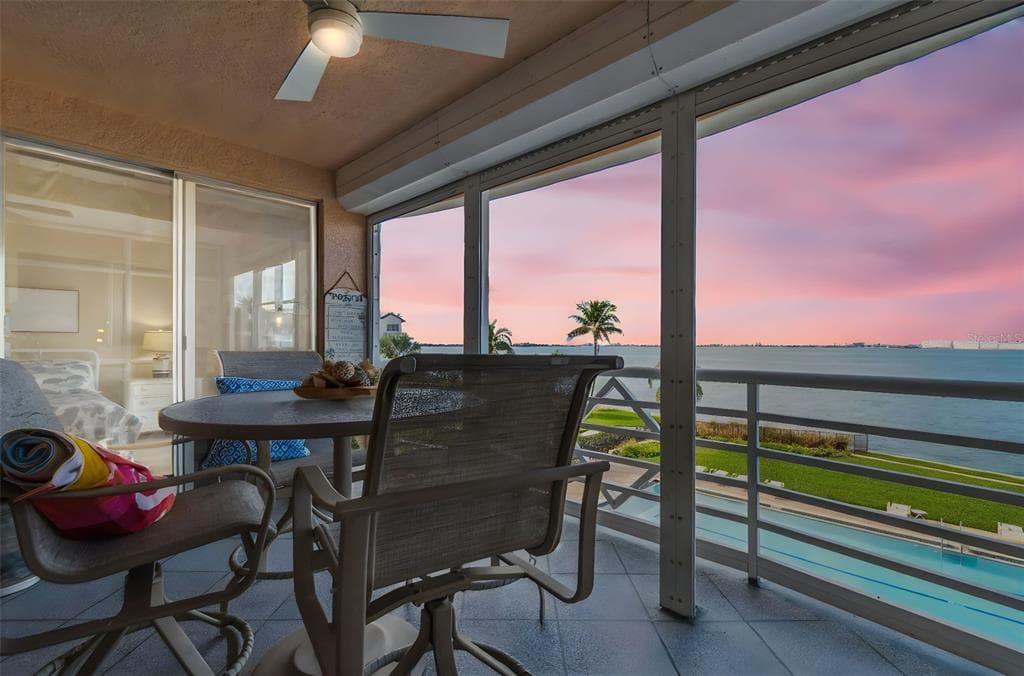 4953 BACOPA LANE S UNIT 204 ST PETERSBURG, FL 33715