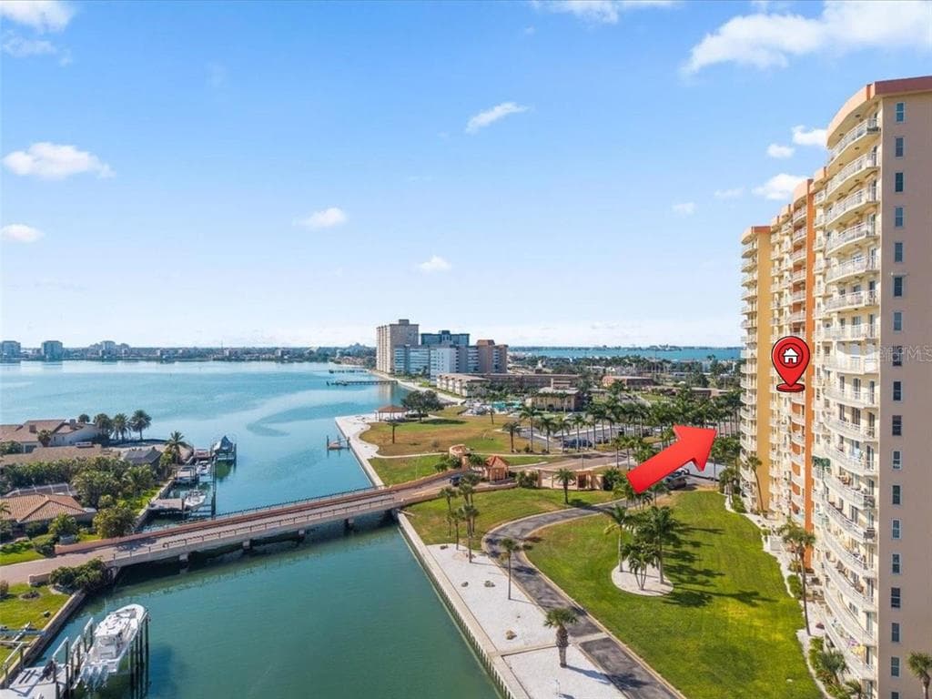 4900 BRITTANY DRIVE S UNIT 812 ST PETERSBURG, FL 33715