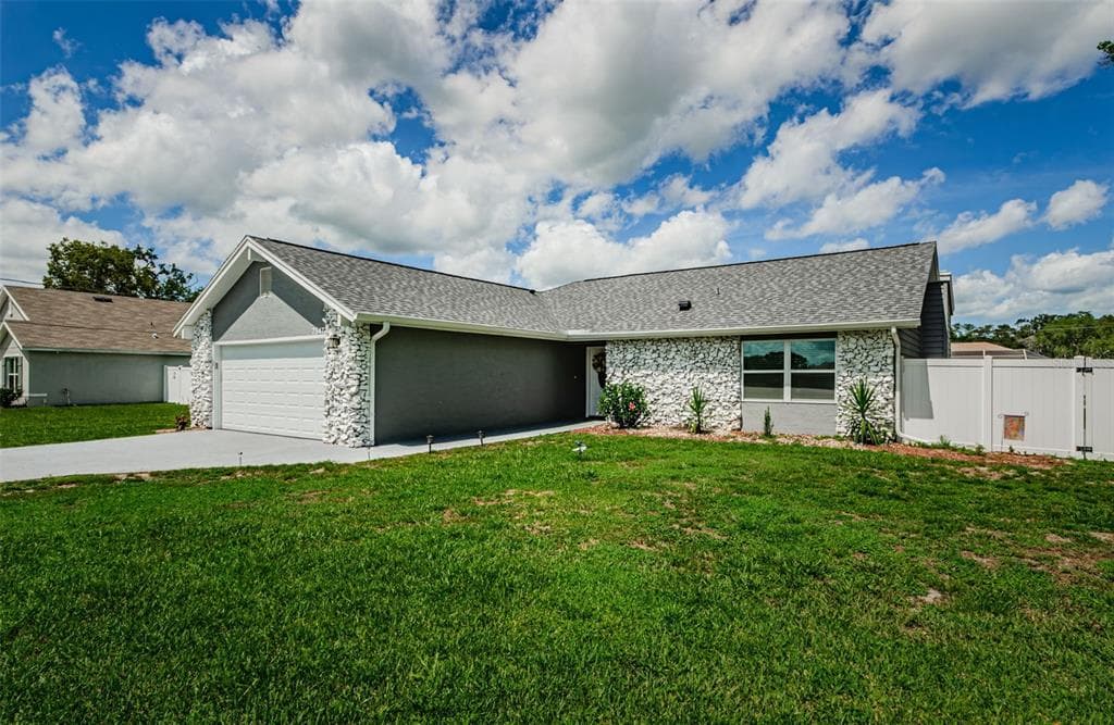 7547 LANDMARK DRIVE SPRING HILL, FL 34606