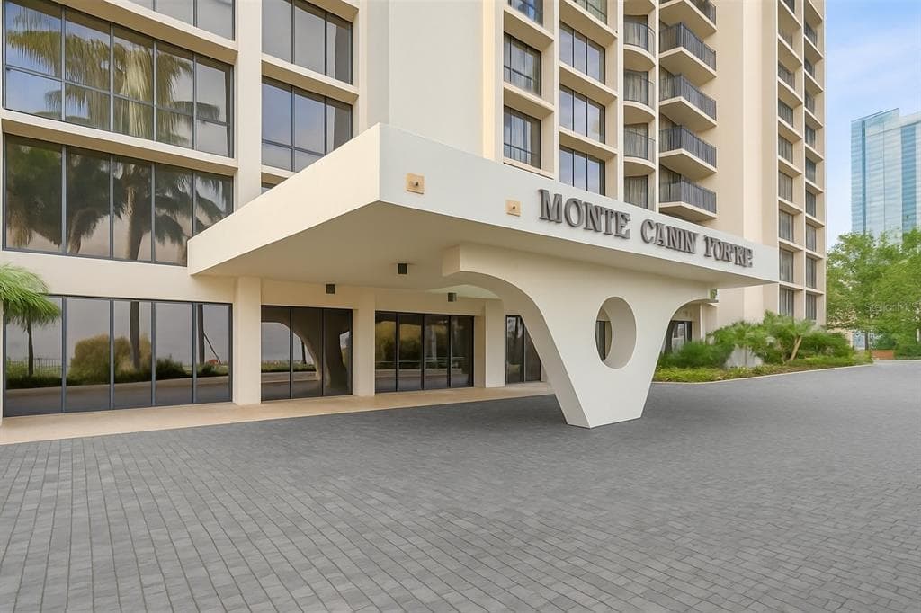 3301 BAYSHORE BOULEVARD UNIT 302E TAMPA, FL 33629