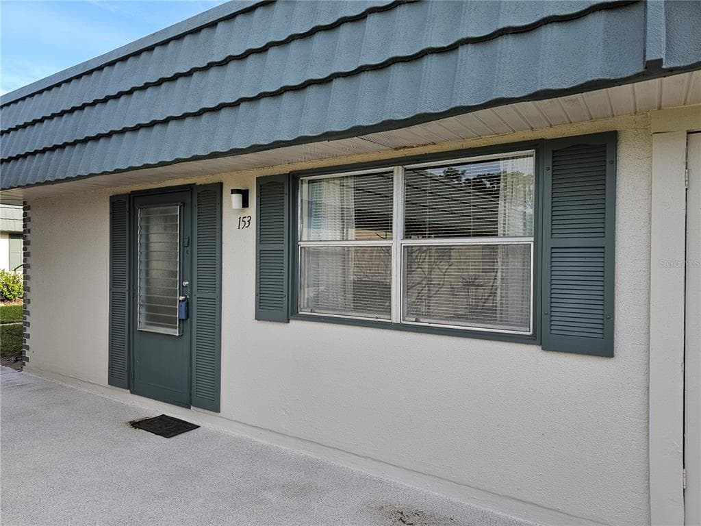 1811 BEDFORD LANE UNIT 153 SUN CITY CENTER, FL 33573