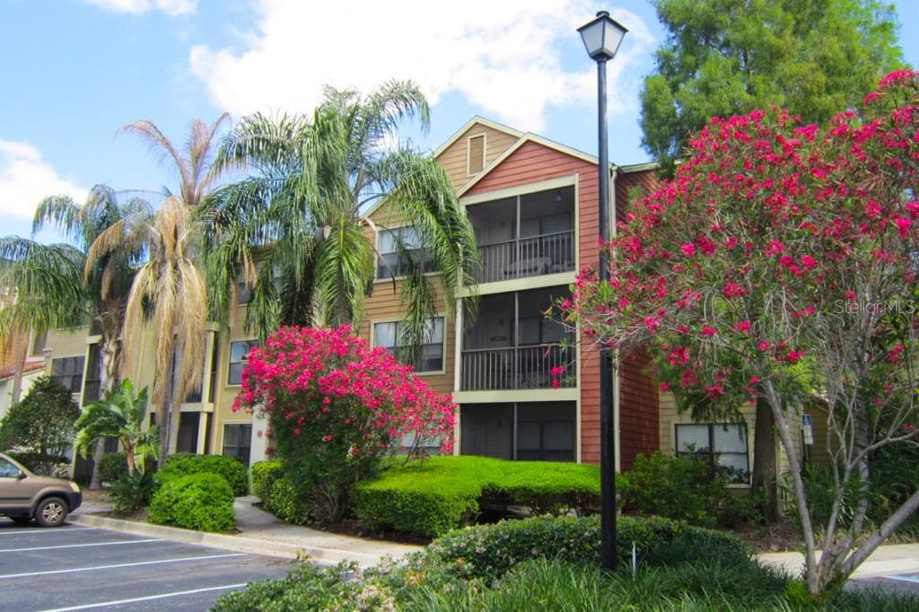 11901 4TH STREET N UNIT 8105 ST PETERSBURG, FL 33716