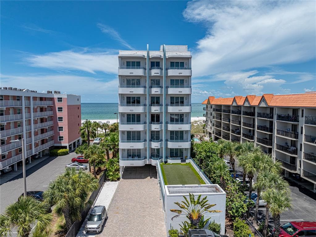 3910 GULF BOULEVARD UNIT 400 ST PETE BEACH, FL 33706