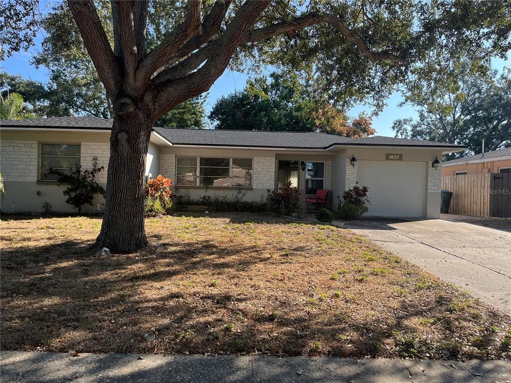 1637 SAN ROY DRIVE DUNEDIN, FL 34698
