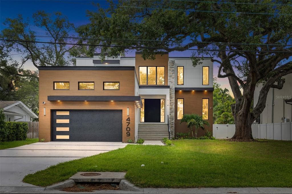 4709 W ESTRELLA STREET TAMPA, FL 33629