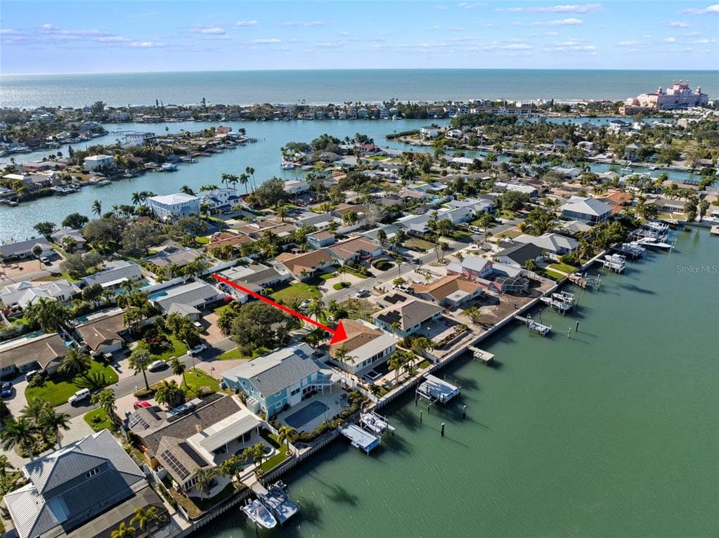 280 N JULIA CIRCLE ST PETE BEACH, FL 33706