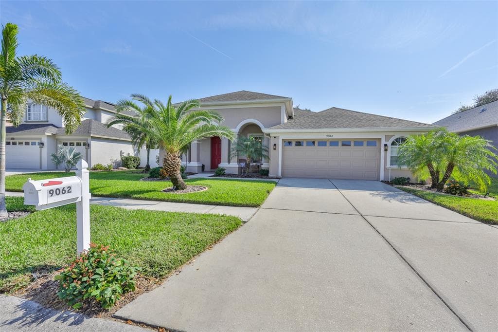 9062 PINEBREEZE DRIVE RIVERVIEW, FL 33578