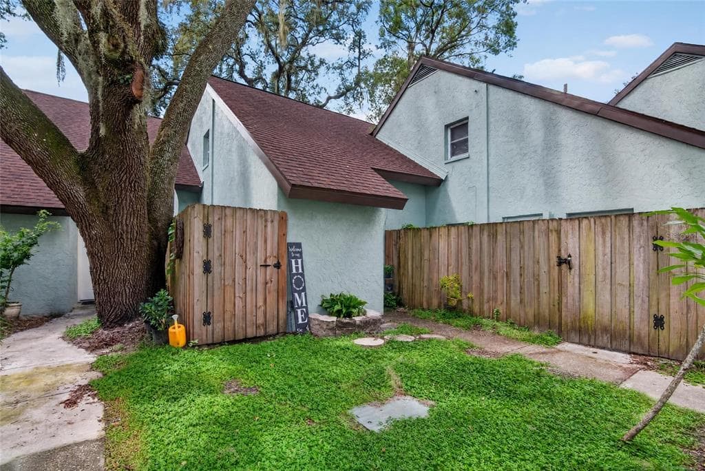 5601 ASHLEY OAKS DRIVE UNIT 6