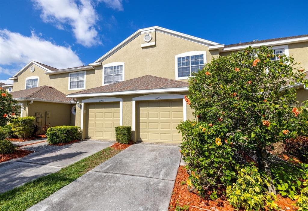 11231 KAPOK GRAND CIRCLE ST PETERSBURG, FL 33708