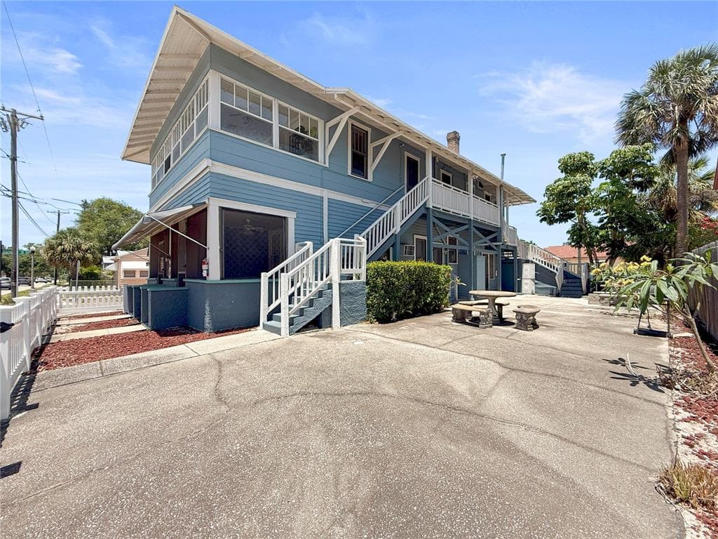 471 9TH AVENUE N ST PETERSBURG, FL 33701