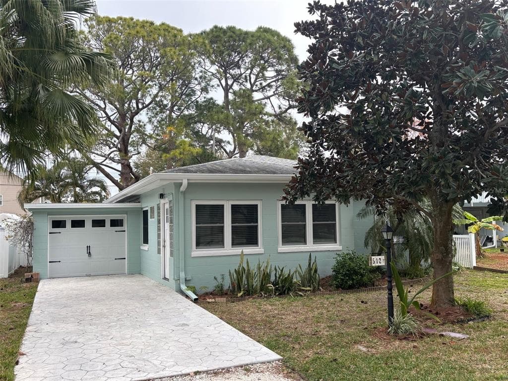 512 TENNESSEE AVENUE CRYSTAL BEACH, FL 34681