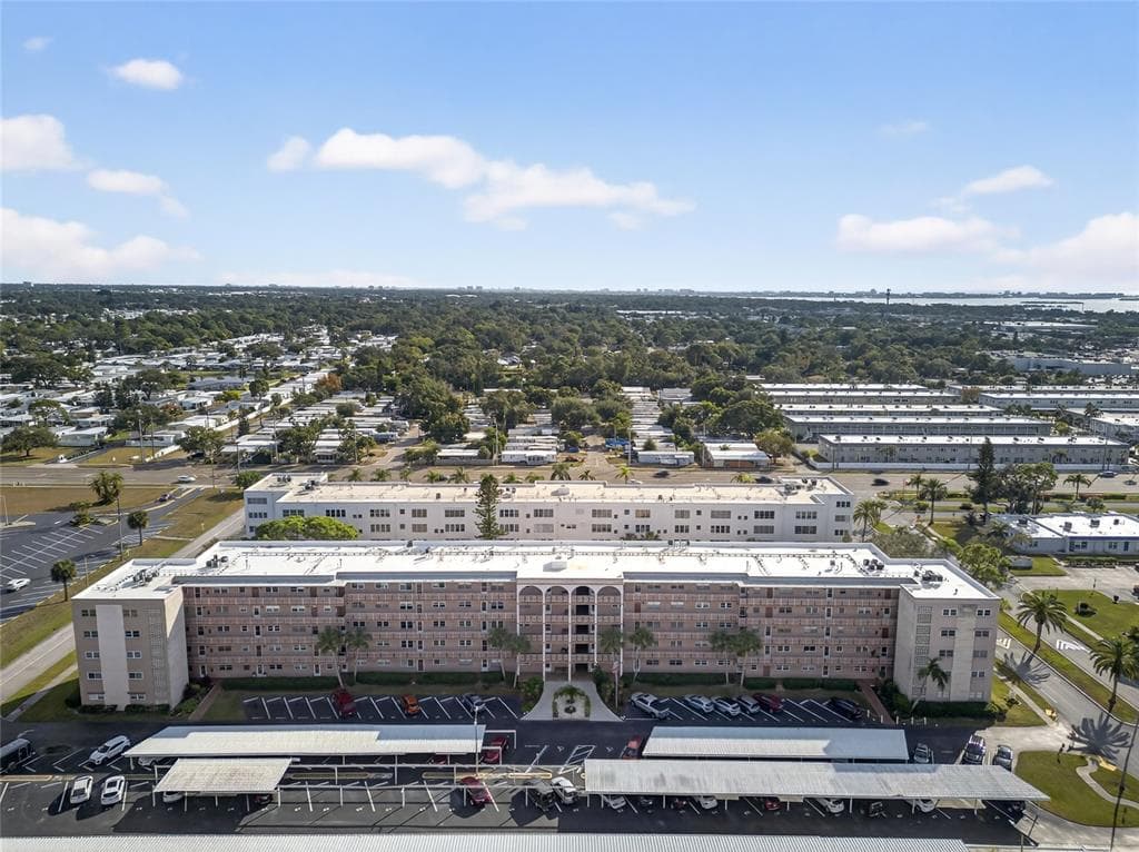 5521 80TH STREET N UNIT 511 ST PETERSBURG, FL 33709