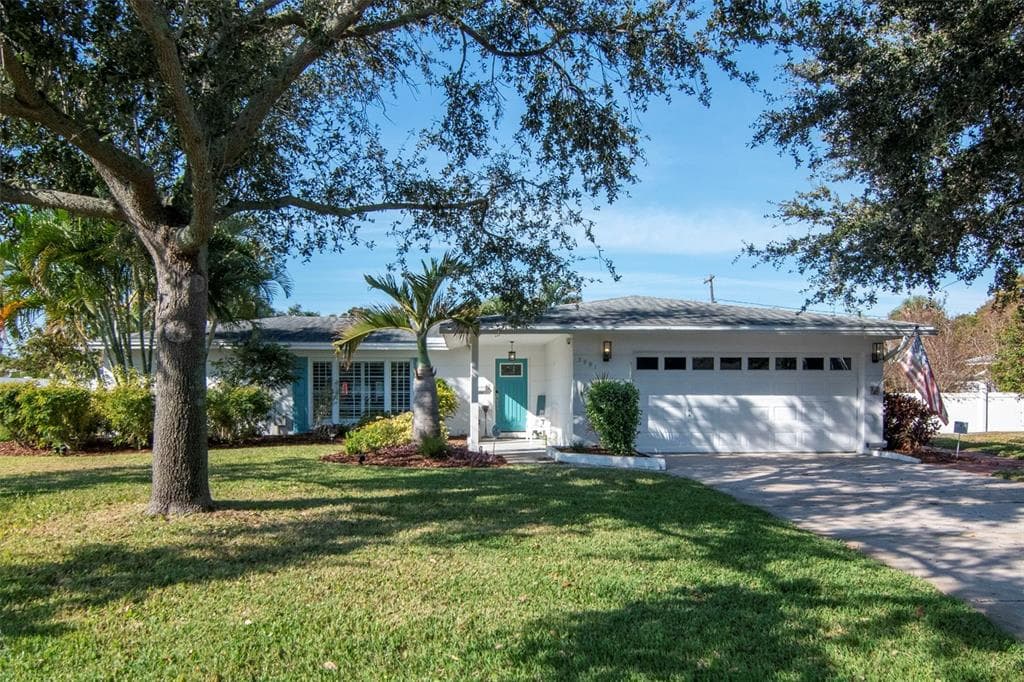 3991 38TH WAY S ST PETERSBURG, FL 33711