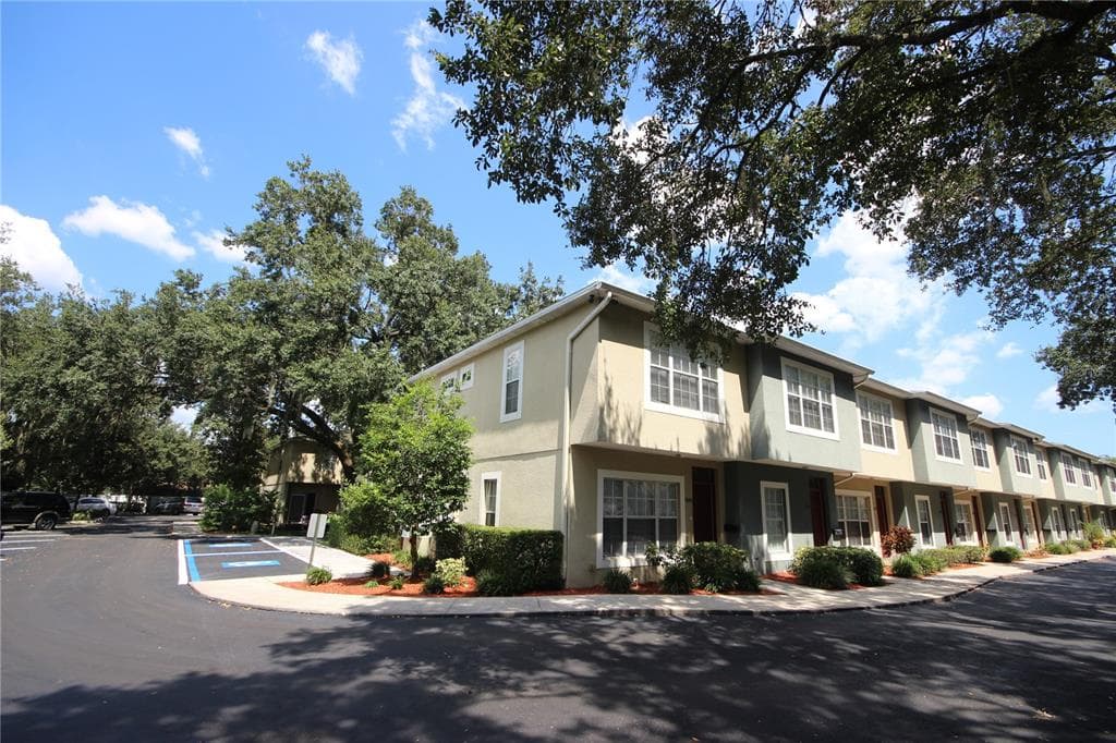 5808 NATURE TERRACE COVE TAMPA, FL 33617