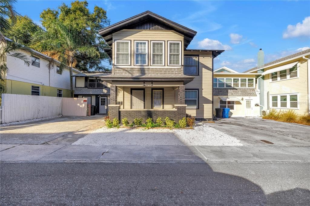1012 GRANVILLE COURT N ST PETERSBURG, FL 33701