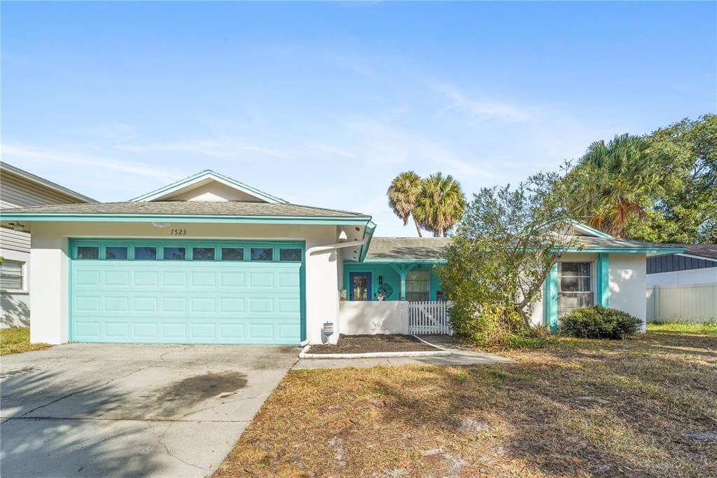 7523 BARRY ROAD TAMPA, FL 33634