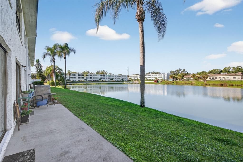 1749 S HIGHLAND AVENUE UNIT A5 CLEARWATER, FL 33756