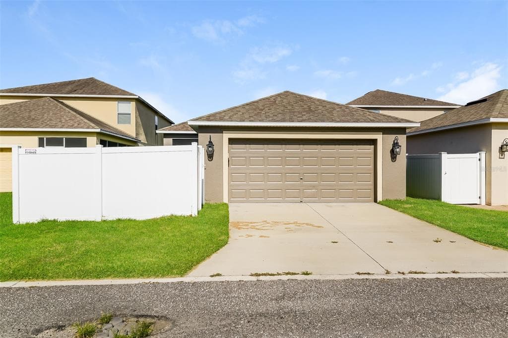 12022 STREAMBED DRIVE RIVERVIEW, FL 33579