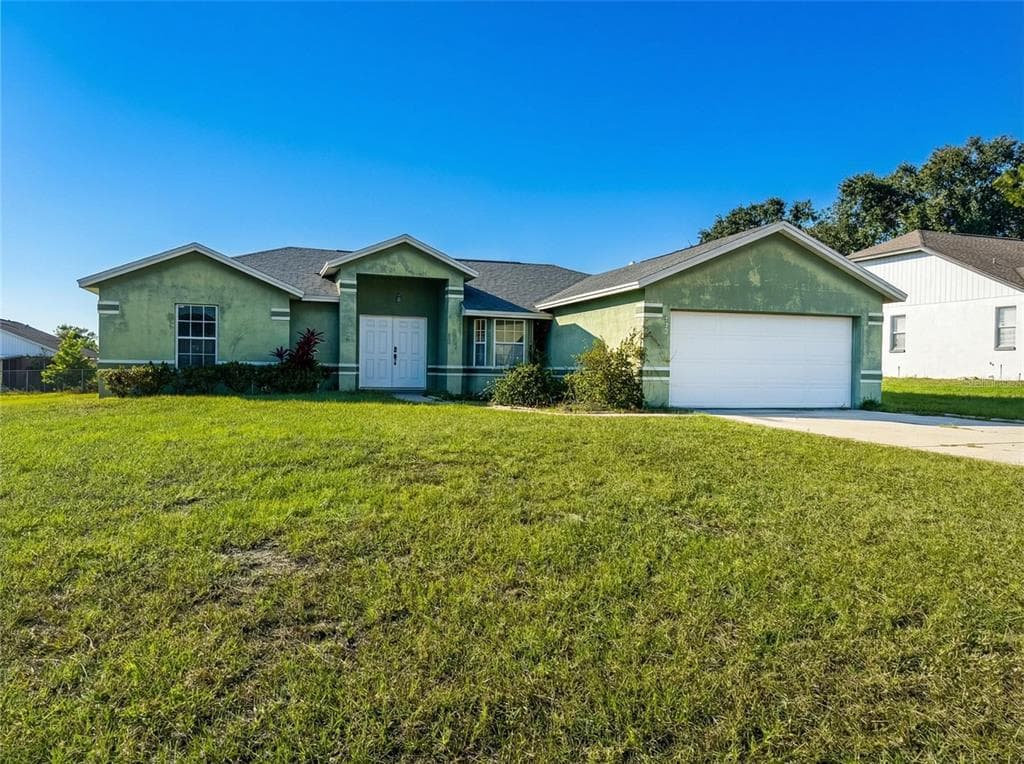 702 TARTAN LOOP LAKE WALES, FL 33853