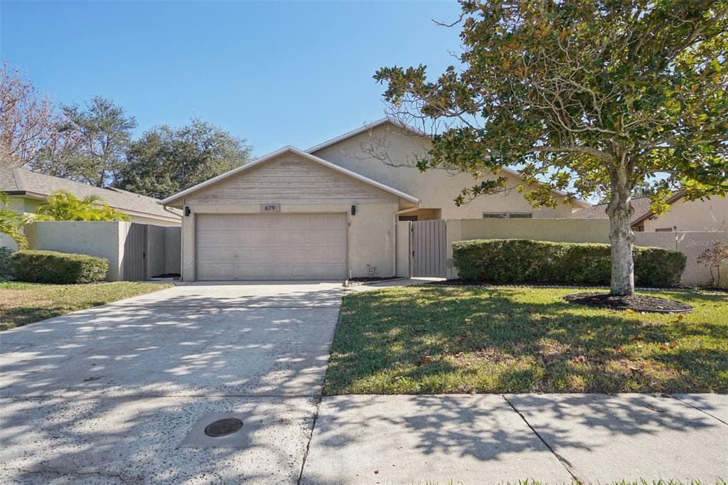 679 BONNIE BOULEVARD PALM HARBOR, FL 34684
