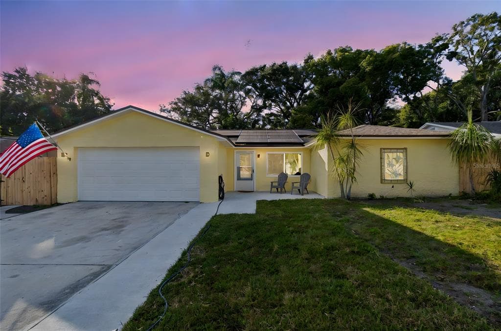 2195 GLEN DRIVE SAFETY HARBOR, FL 34695
