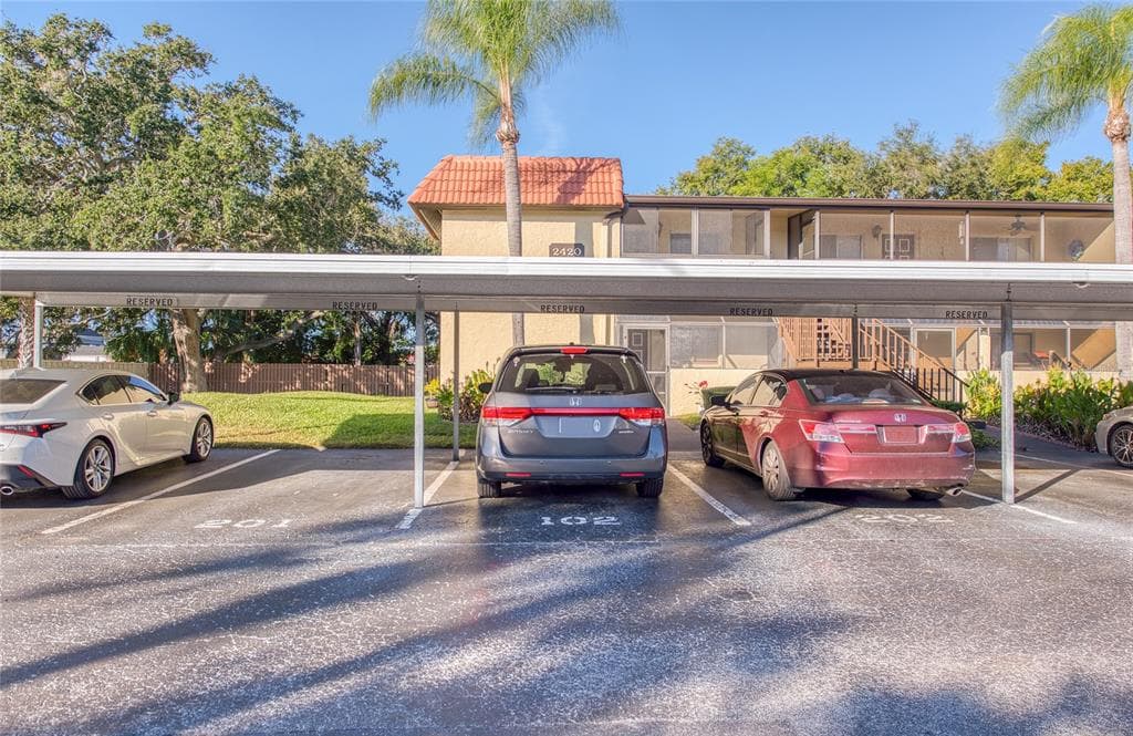 2420 WINDING CREEK BOULEVARD UNIT 201 CLEARWATER, FL 33761